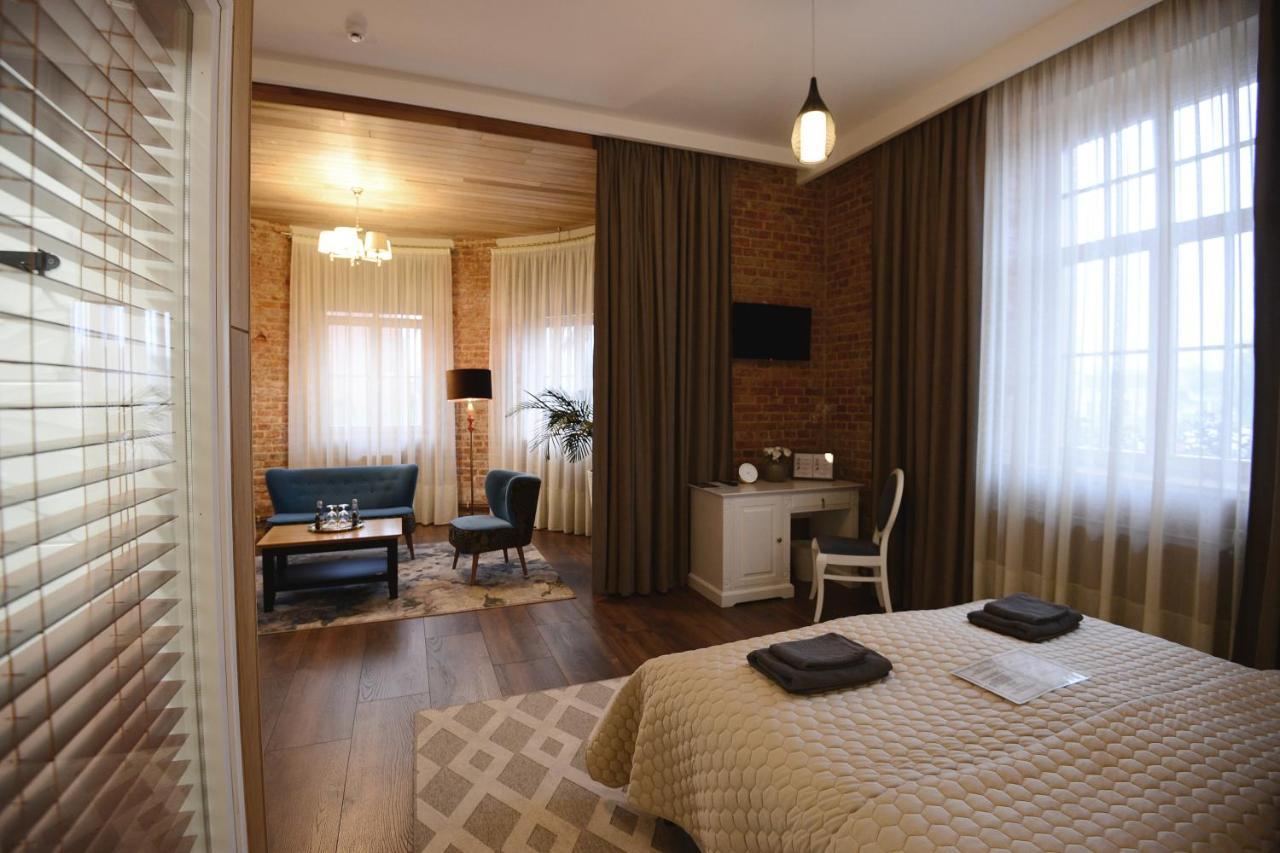 Bahnhofs Hotel Alūksne Esterno foto