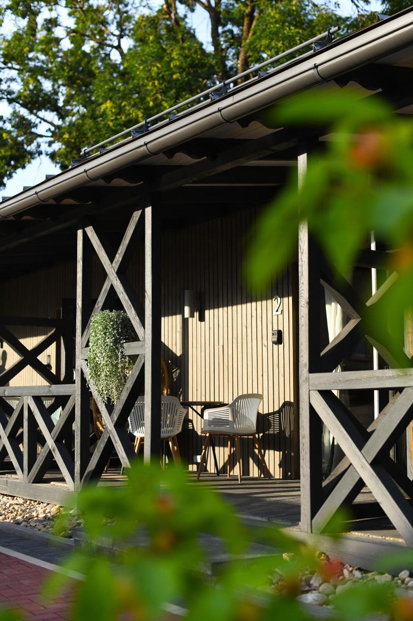 Bahnhofs Hotel Alūksne Esterno foto