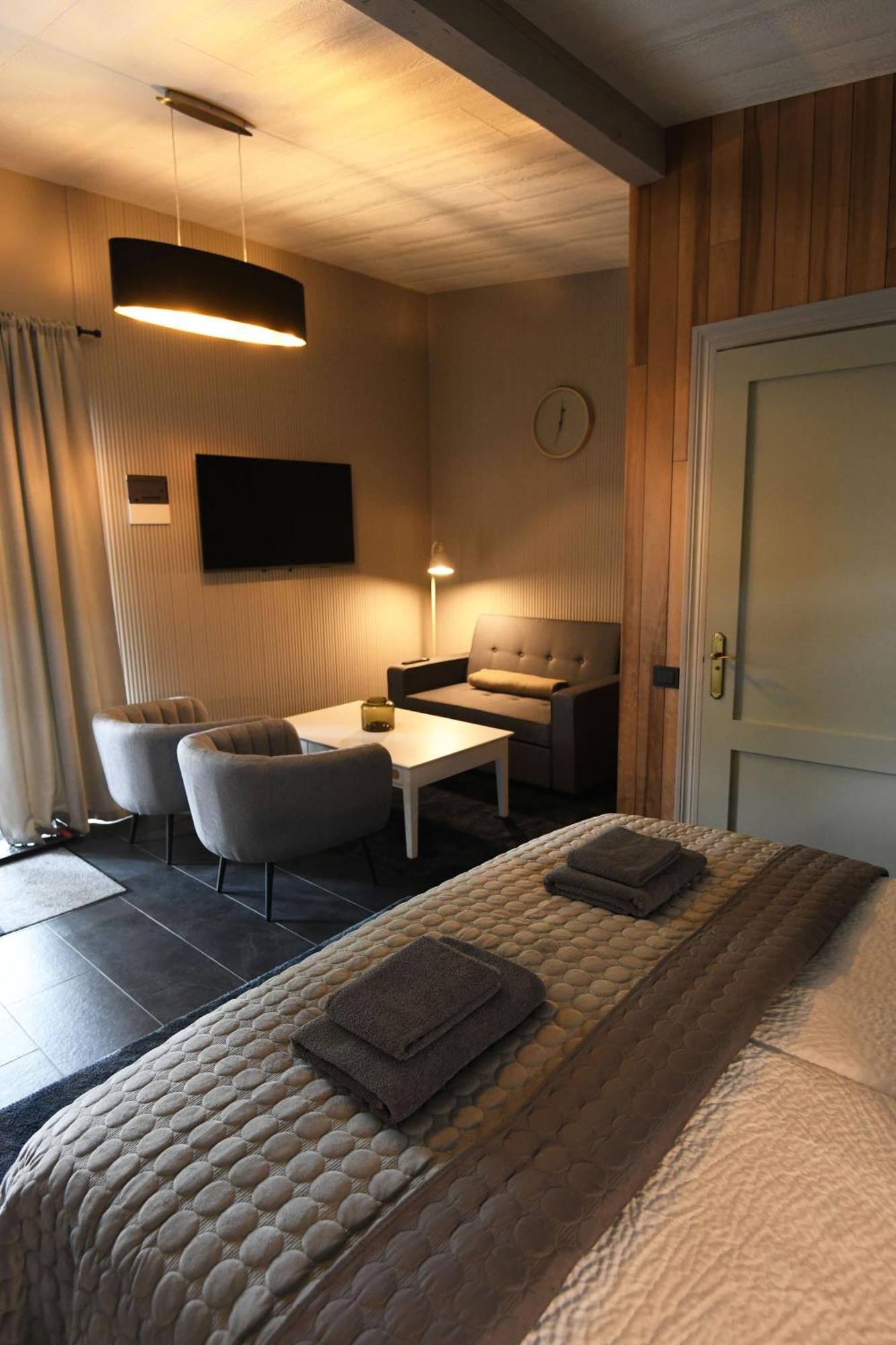 Bahnhofs Hotel Alūksne Esterno foto